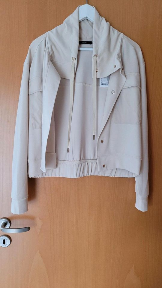 Neu mit Etikett - Blouson Jacke Übergangsjacke von Esprit in Neroth