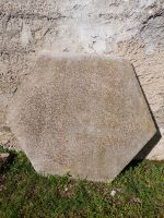 Steinplatte Schachtabdeckung Betonplatte Sechseck Baden-Württemberg - Kirchberg an der Iller Vorschau