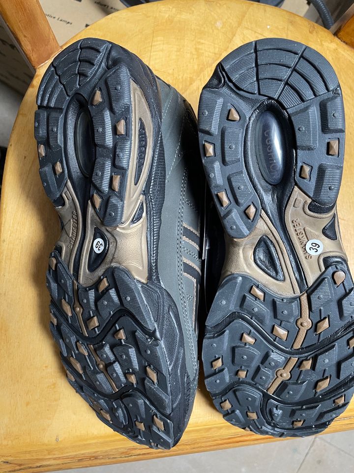 Schuhe Gr 39 Neu in Gemünden (Wohra)