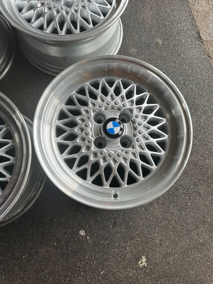 Bmw E30 Malber 15 Zoll Alufelgen in Vellmar