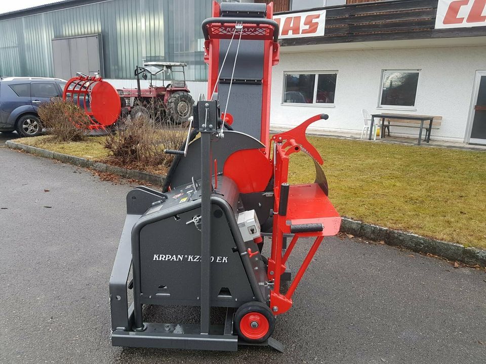 Krpan Kreissäge KZ 700 EK PRO/TT5/400H mit Förderband NEU! in Kr. Altötting  - Töging am Inn | Gebrauchte Agrarfahrzeuge kaufen | eBay Kleinanzeigen ist  jetzt Kleinanzeigen