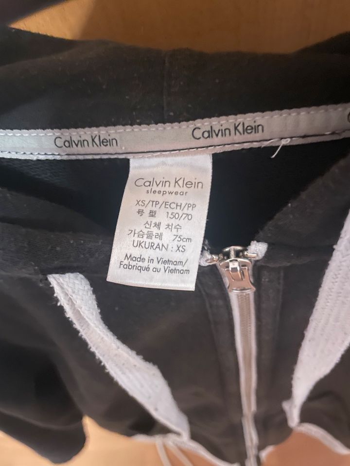 Calvin Klein Sweatjacke schwarz in Irsch