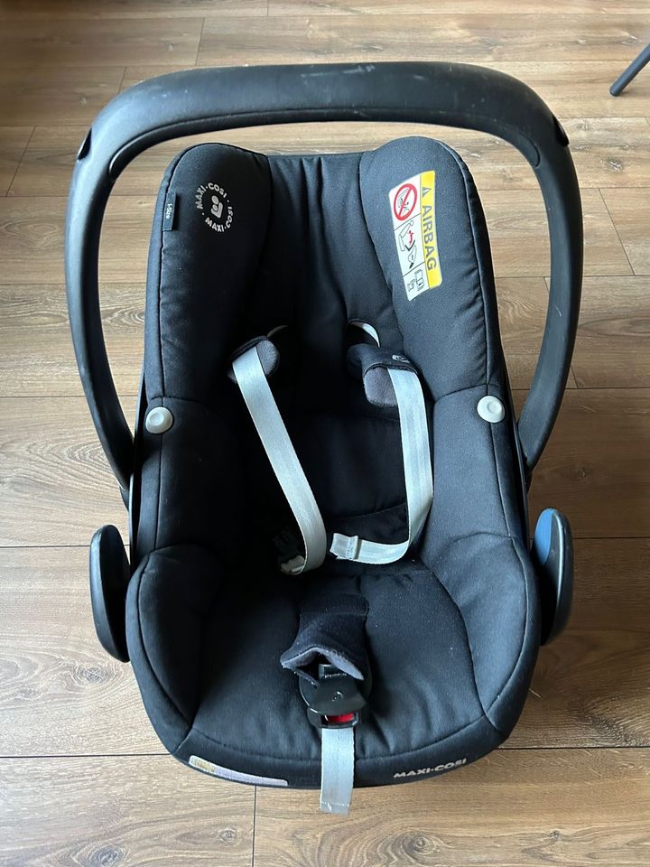 Maxi Cosi Pebble Pro I-Size Autositz / Babyschale ab Geburt in Danndorf