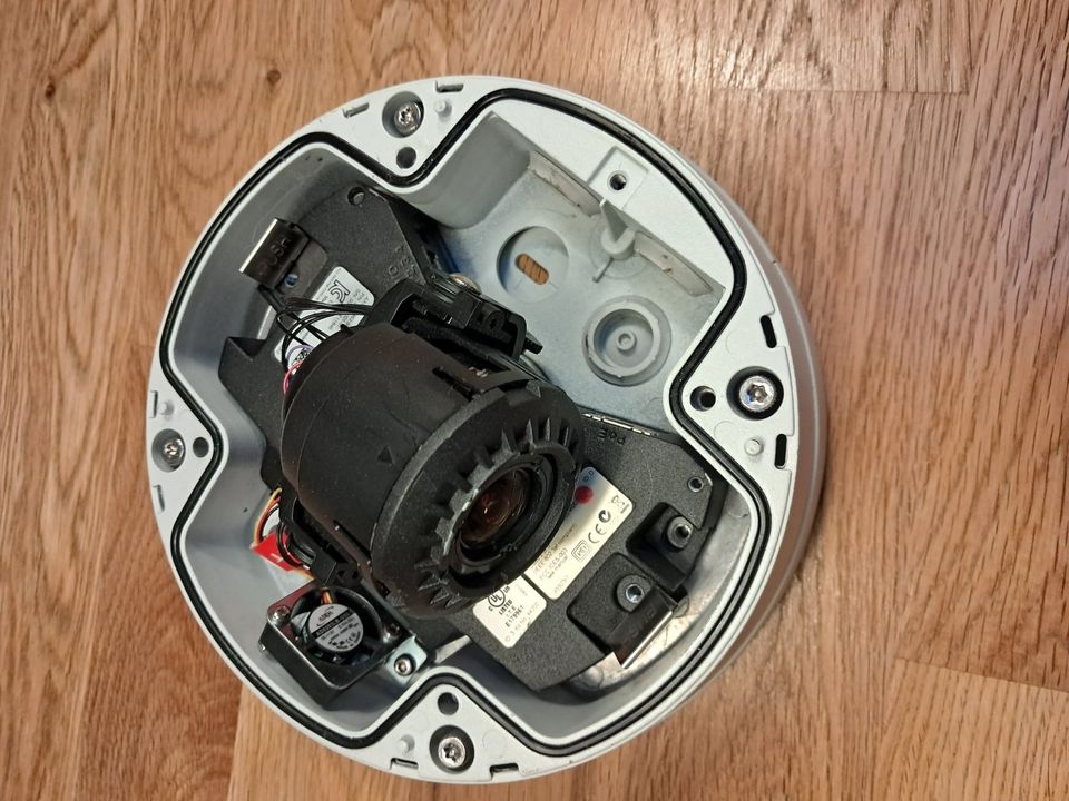 Axis P3363-VE 6mm, Camera, Netwerk Kamera in Denkendorf