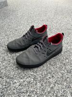 Nike SB Nyjah Free Schuhe Neuwertig in 42.5 (schwarz rot grau) Bayern - Marktschellenberg Vorschau