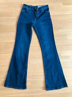 Bershka Schlaghose Jeans Gr 34 Düsseldorf - Lohausen Vorschau
