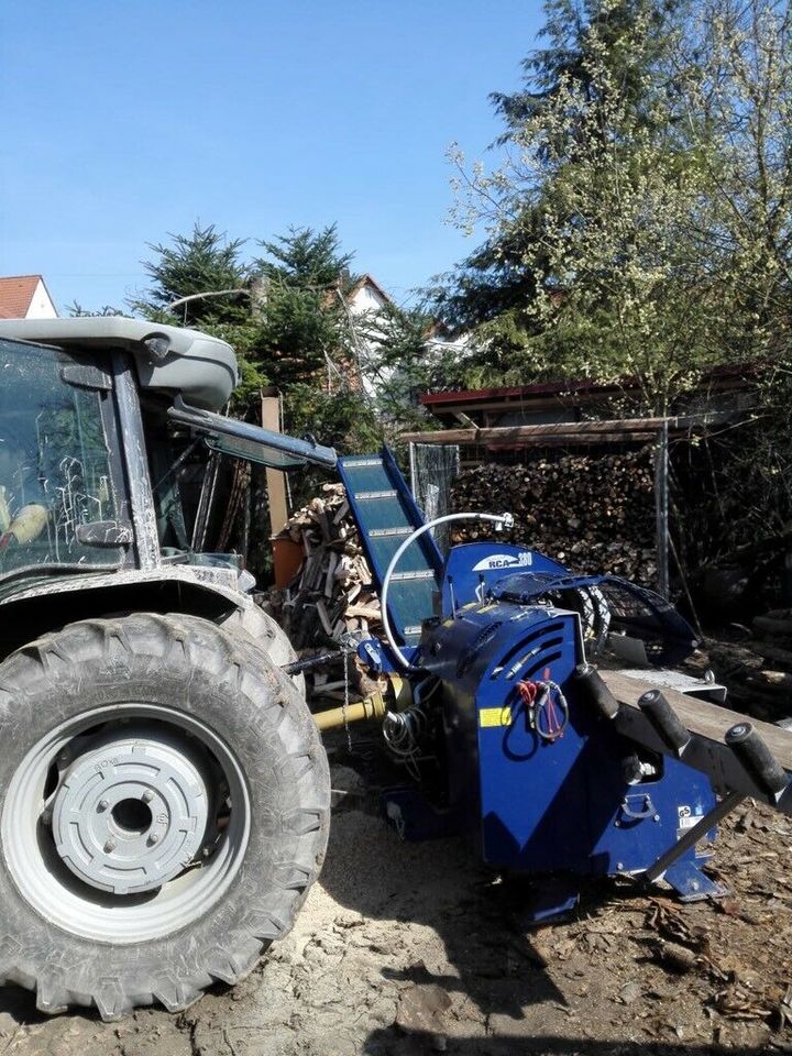 Brennholz sägen und/ oder spalten in Wertheim