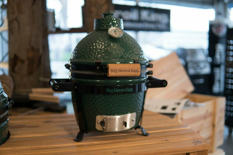 Big Green Egg Mini Starterset in Brandenburg - Bernau | eBay Kleinanzeigen  ist jetzt Kleinanzeigen