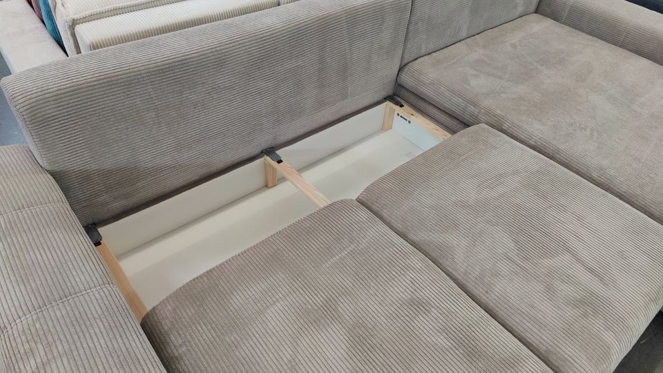 Eck-Sofa Schlaf-Funktion Bettkasten 4 Farben Cord UVP 1699,- NEU in Kassel