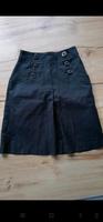 H&M Rock Knöpfe schwarz  elegant Größe XS Berlin - Mahlsdorf Vorschau