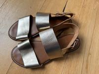 Inuovo flache Sandalen Gr. 40 Hessen - Eltville Vorschau