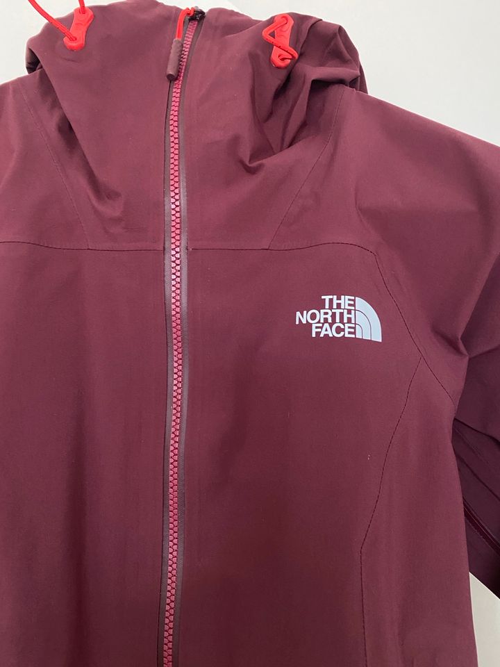 The North Face Hardshelljacke weinrot Größe XS in Mittenwald