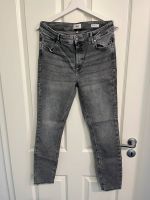 Jeans  Hose Skinny ONLY Gr. XL / 32 Grau Schleswig-Holstein - Schafflund Vorschau