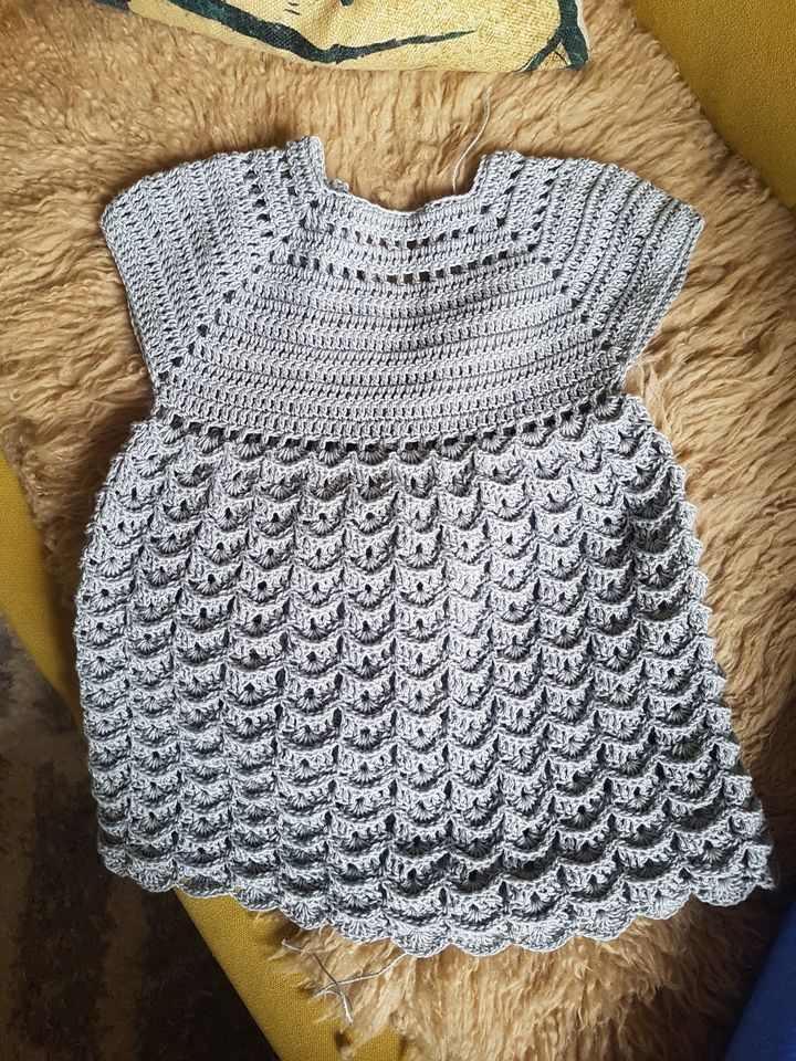 Babykleid Kleidchen Größe 92/98 Häkelei Handarbeit Crochet Baby in Hessisch Lichtenau