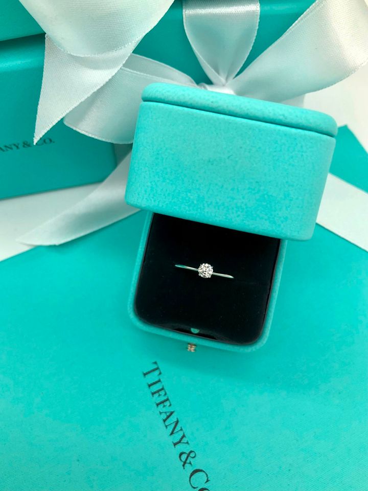 Tiffany&Co. True 0.26 ct. Verlobungsring, Ring, Gr. 54 in Hanau