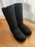 UGG tall Größe 38 schwarz Niedersachsen - Pattensen Vorschau