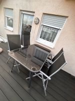 Balkon/Gartenmöbel, Grill und Sonnenschirm zu verkaufen. Hessen - Hanau Vorschau