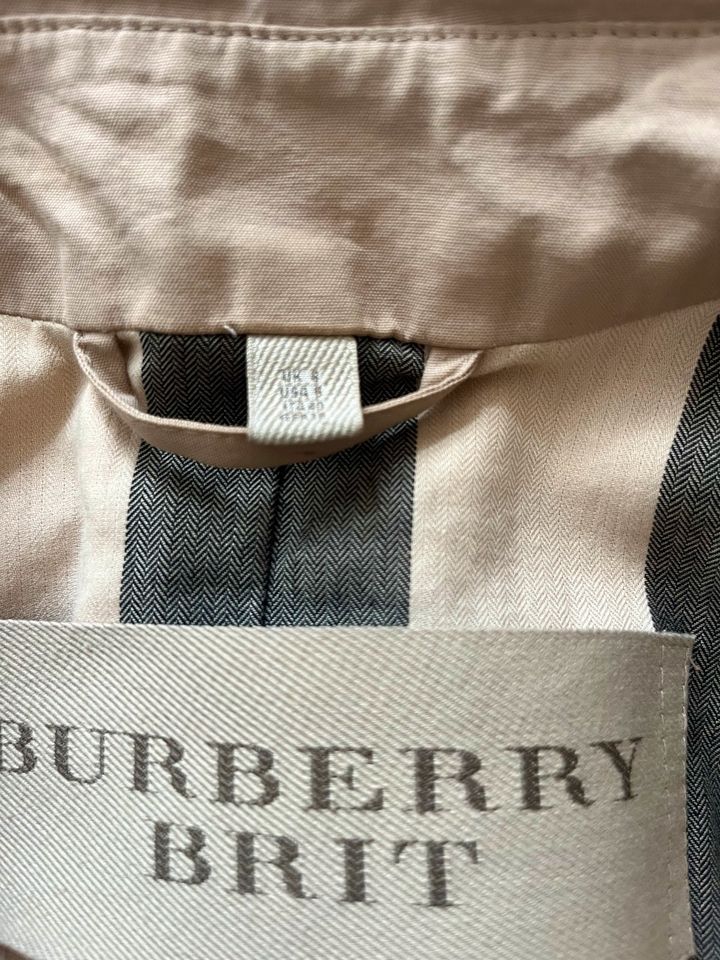 Burberry Brit Trenchcoat Gr. UK 8/ 36 beige TOP in Markkleeberg