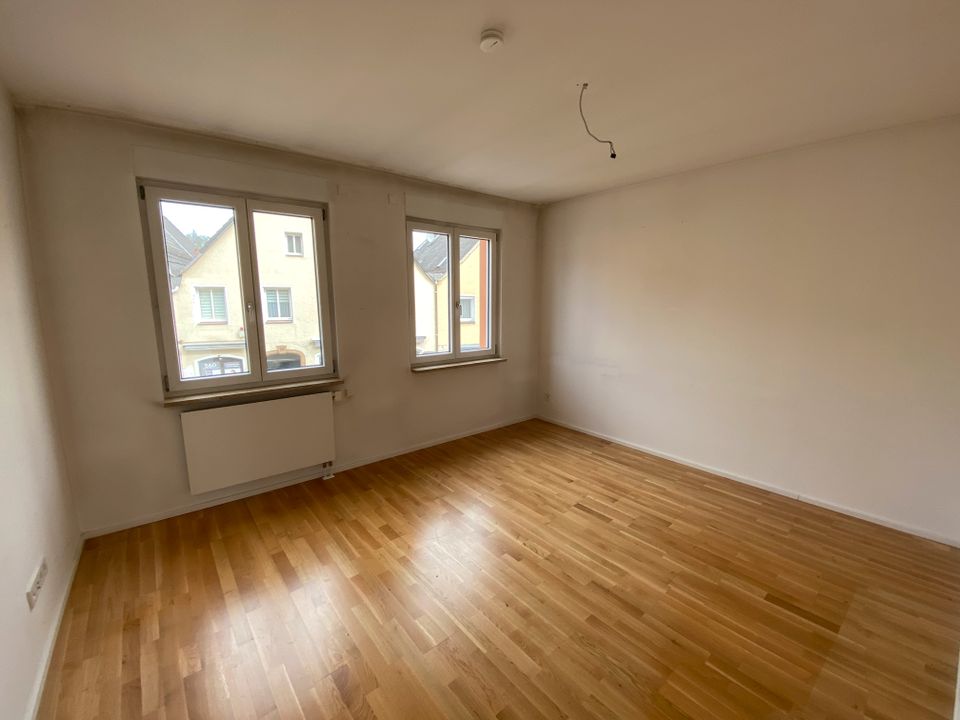 Traumhafte 3-Zimmer Wohnung mit großer Dachterrasse in Pegnitz