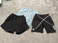 Adidas kurze Sporthose Gr.M/L Nordrhein-Westfalen - Langenfeld Vorschau