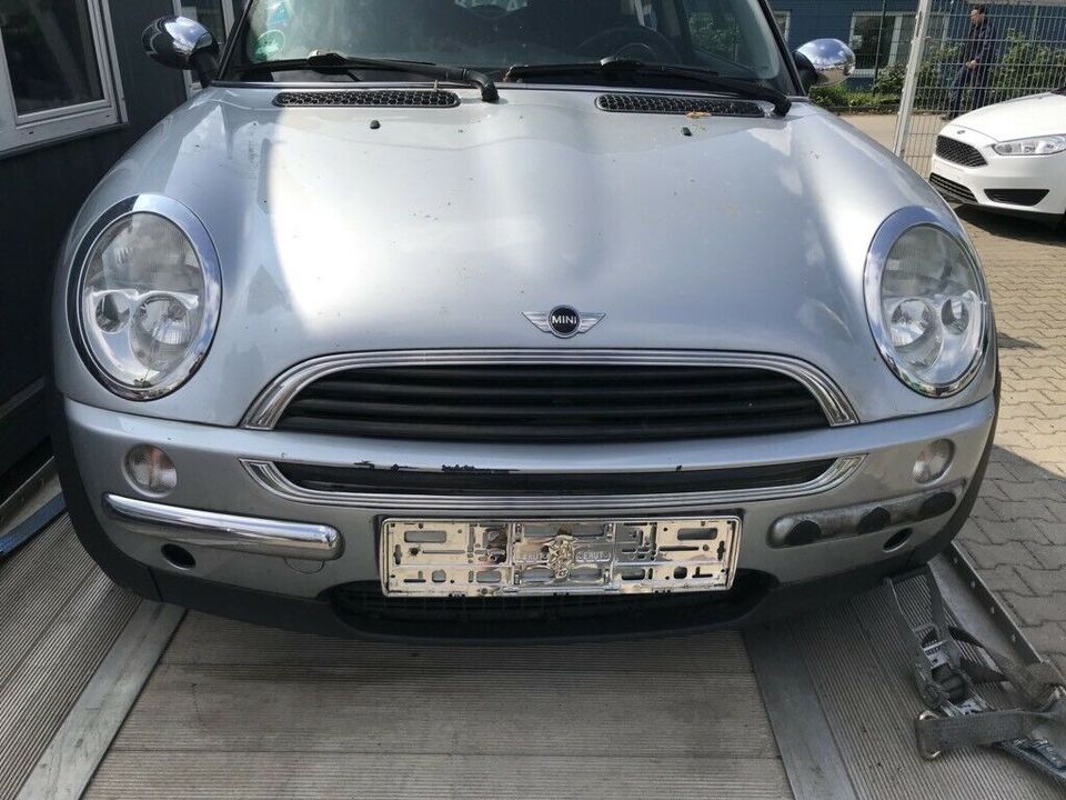 BMW Mini One R50 Ersatzteile Gebrauchtteile Schlachtfest Köln in Köln Vogelsang