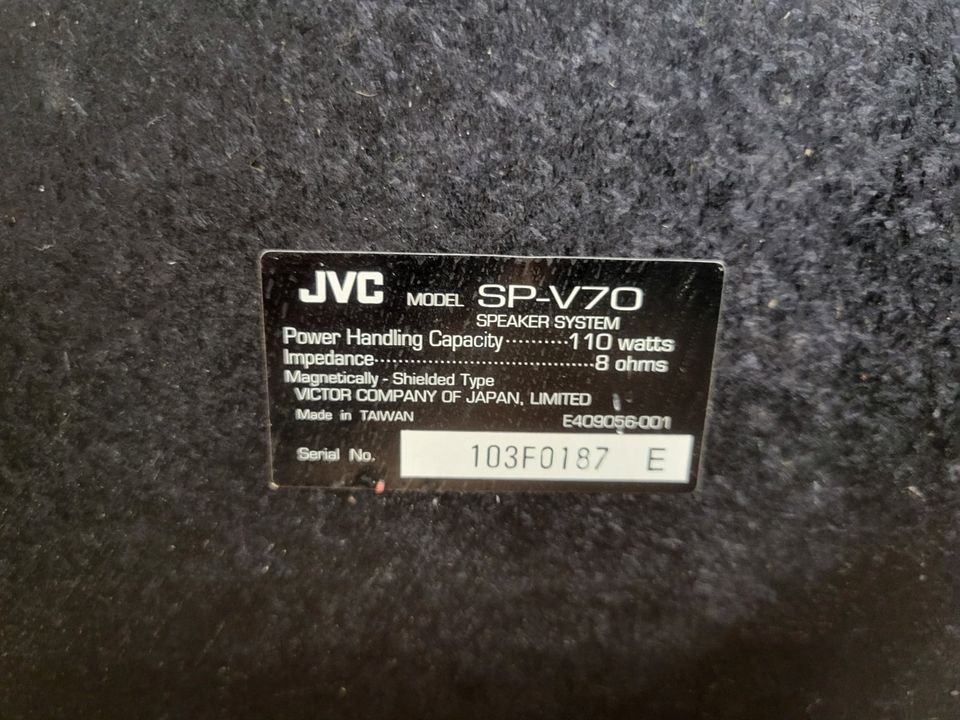 HiFi Anlage JVC - Verstärker + Boxen in Neuburg a.d. Donau