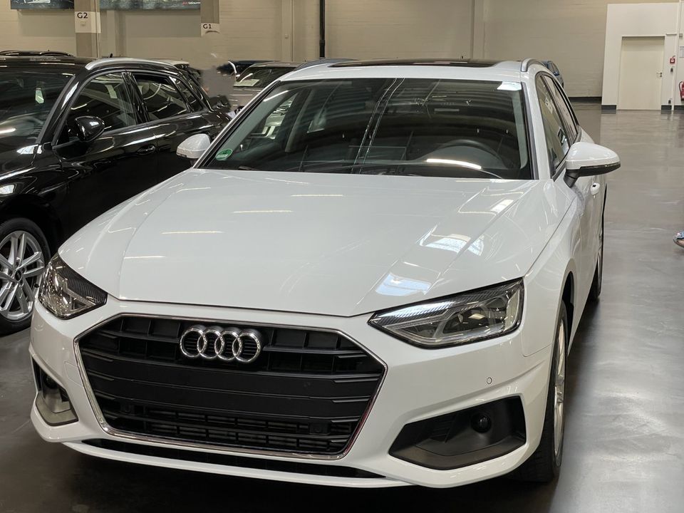 AUDI A4 Avant Pano/Navi/AHK in Wolfsburg