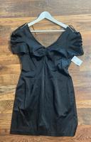 Damen Kleid H&M Neu mit Etikett Schwarz Gr:40 Niedersachsen - Buxtehude Vorschau