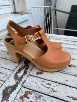 Swedish Hasbeens T-Strap Clogs Gr.38 Bayern - Baldham Vorschau