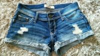 Neu! Jeans Shorts Hot Pants von Hollister Gr. W23 Nordrhein-Westfalen - Warendorf Vorschau