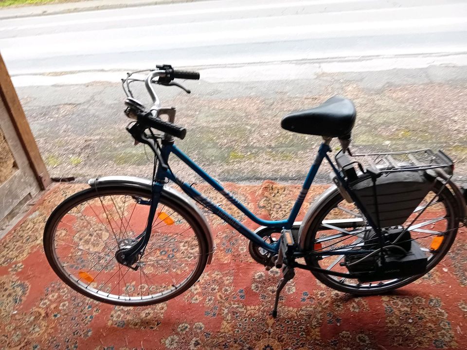 Hercules Saxonette Fahrrad mit Hilfsmotor in Neunkirchen-Seelscheid