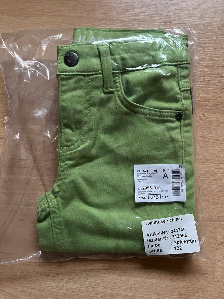 NEU Twillhose schmal Gr.122 Jako o in Jettingen