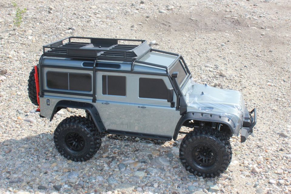 Traxxas 82056-4 TRX-4 silber  Crawler Land Rover Defender 1:10 in Tüßling