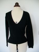 Schwarzer Pullover Gr. 34 XS mit V-Ausschnitt Pulli Shirt Nordrhein-Westfalen - Neuss Vorschau