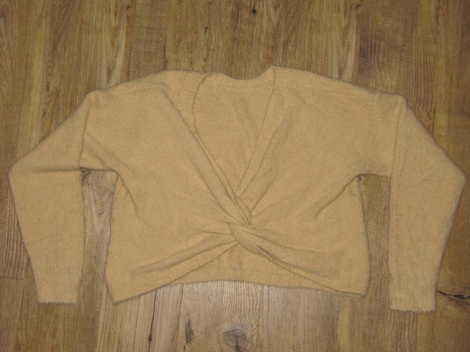 Hollister Pulli beige Gr.S flauschig vorne geknotet NEU in Neu Ulm