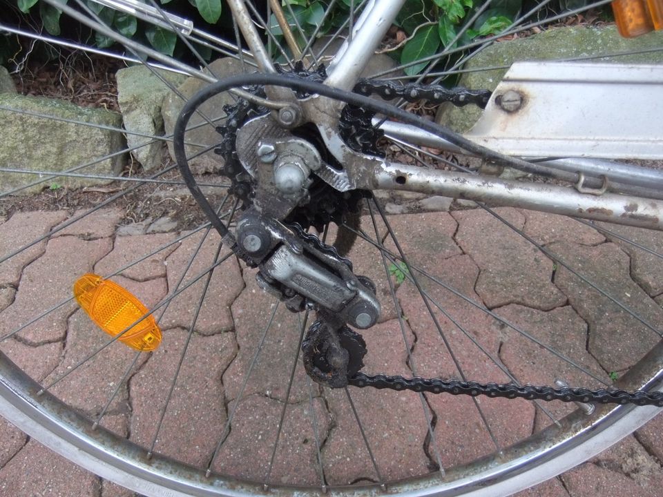 Fahrrad 28 er 5-Gang Hennes Junkermann retro Kettenschaltung in Hohnhorst