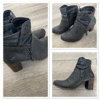 +++Mustang+++schicke Stiefeletten Gr.39+++top Zustand+++ Sommersdorf (Börde) - Marienborn Vorschau