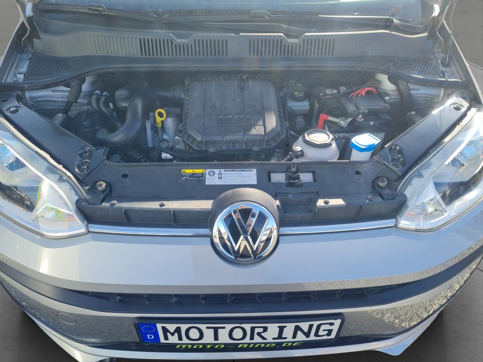 VW UP 75Ps Klima Tempomat PDC Tausch möglich in Ballenstedt