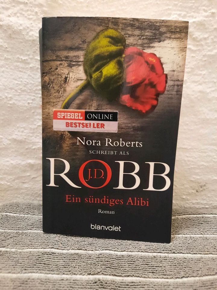 Taschenbücher Nora Roberts in Essen
