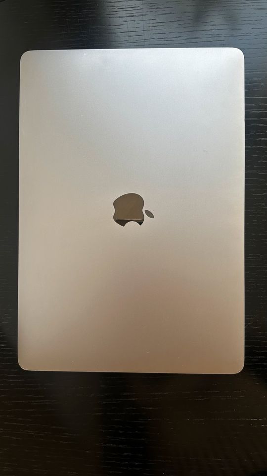 Apple MacBook Pro 2016 in München