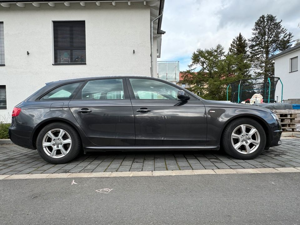 Audi A4 2.0 TDI (DPF) 170 PS S-line Avant. 130.000 Km in Göttingen