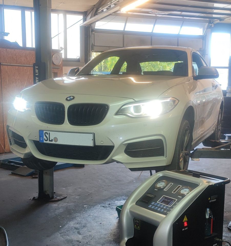 Getriebespülung / Getriebedialyse® BMW ZF6 ZF8 F10 F11 F10 F25 F30 F32 F33 F85 F82 in Neumünster