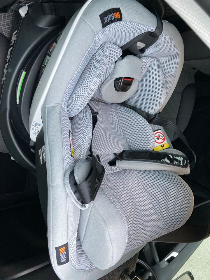 Isofix Station Family Fix Maxi Cosi Pepple plus in Magdeburg