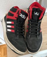 Adidas Herren Schuhe schwarz rot weiß Hessen - Homberg (Efze) Vorschau