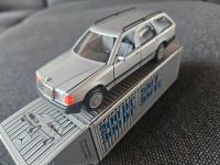 Mercedes Benz 200 DT+T, 300 DT+TE Conrad Modell 1503 in OVP Bayern - Fürstenfeldbruck Vorschau