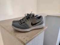 Nike Speed TR 2, Grau, Gr. 44 Baden-Württemberg - Ötigheim Vorschau