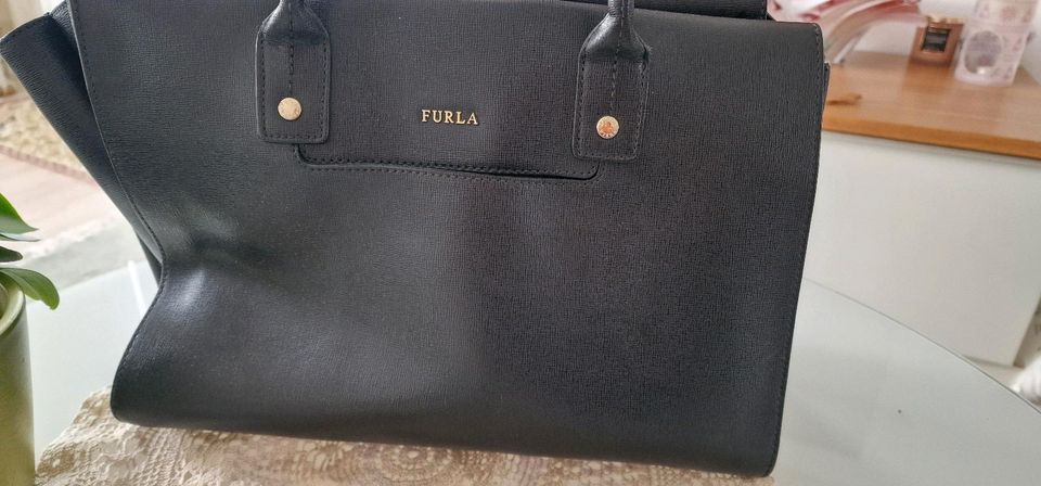 Furla  Ledertasche in München