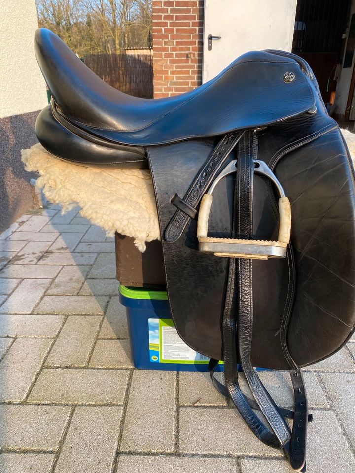 Dressursattel Heritage 16,5“ schwarz Sattel Pony in Marl
