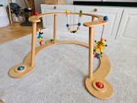 Spielbogen Spielzeug aus Holz für ein Baby / Kleinkind Nordrhein-Westfalen - Mülheim (Ruhr) Vorschau