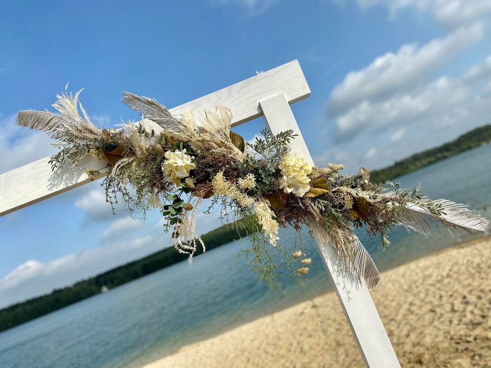 Traubögen mieten statt kaufen...mehr unter www.trauboegen.de in Haltern am See